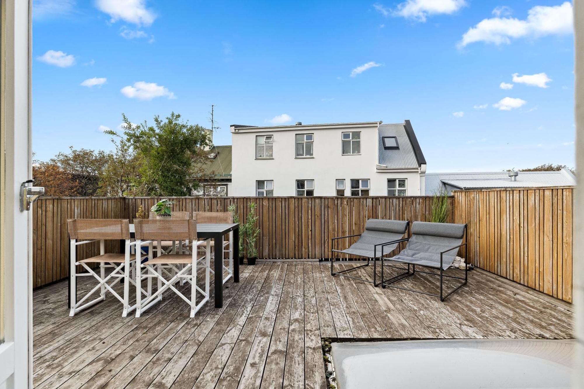 Massive Villa In Downtown Reykjavik With A Sauna Εξωτερικό φωτογραφία